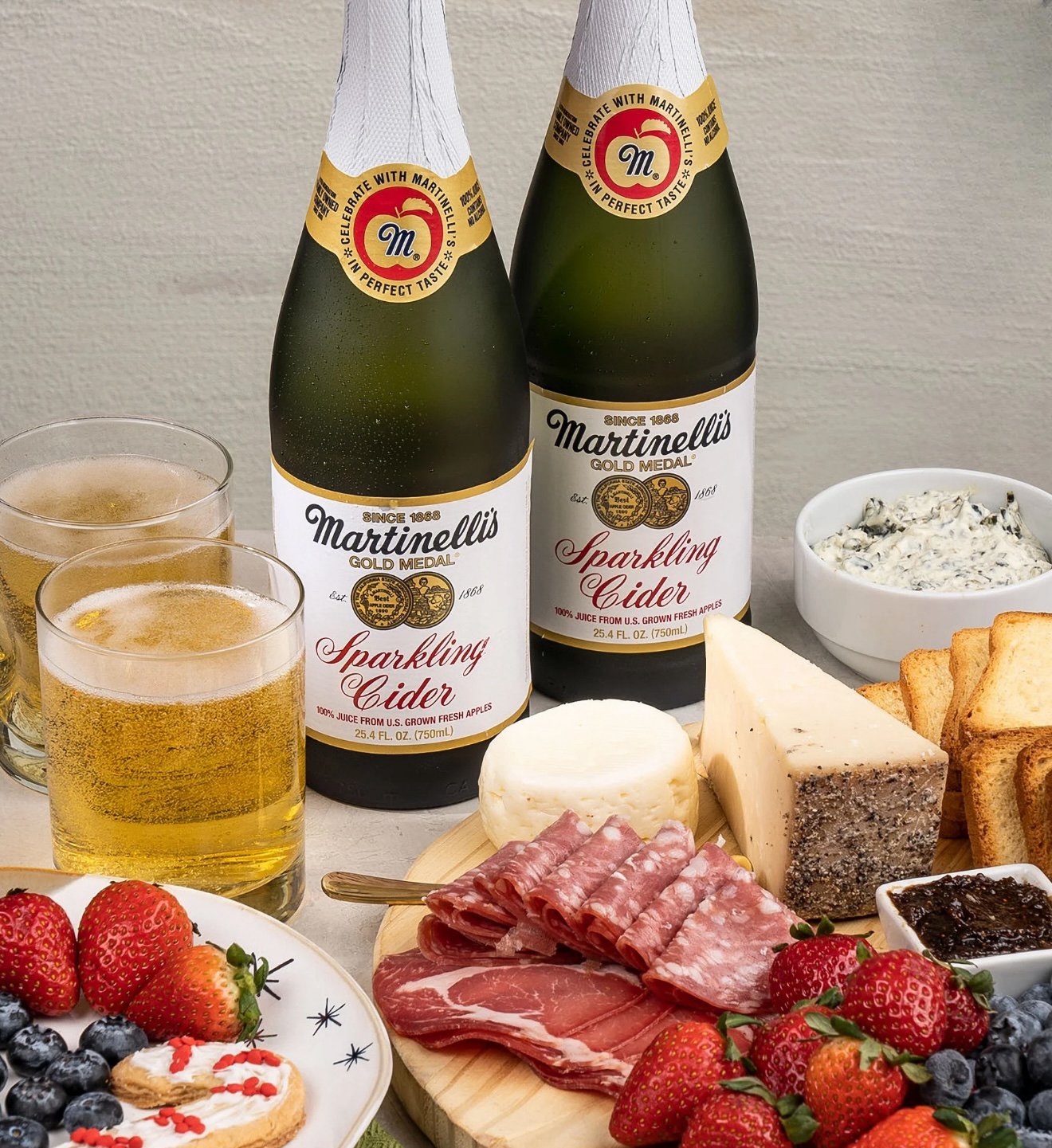 Martinelli's Sparkling Cider