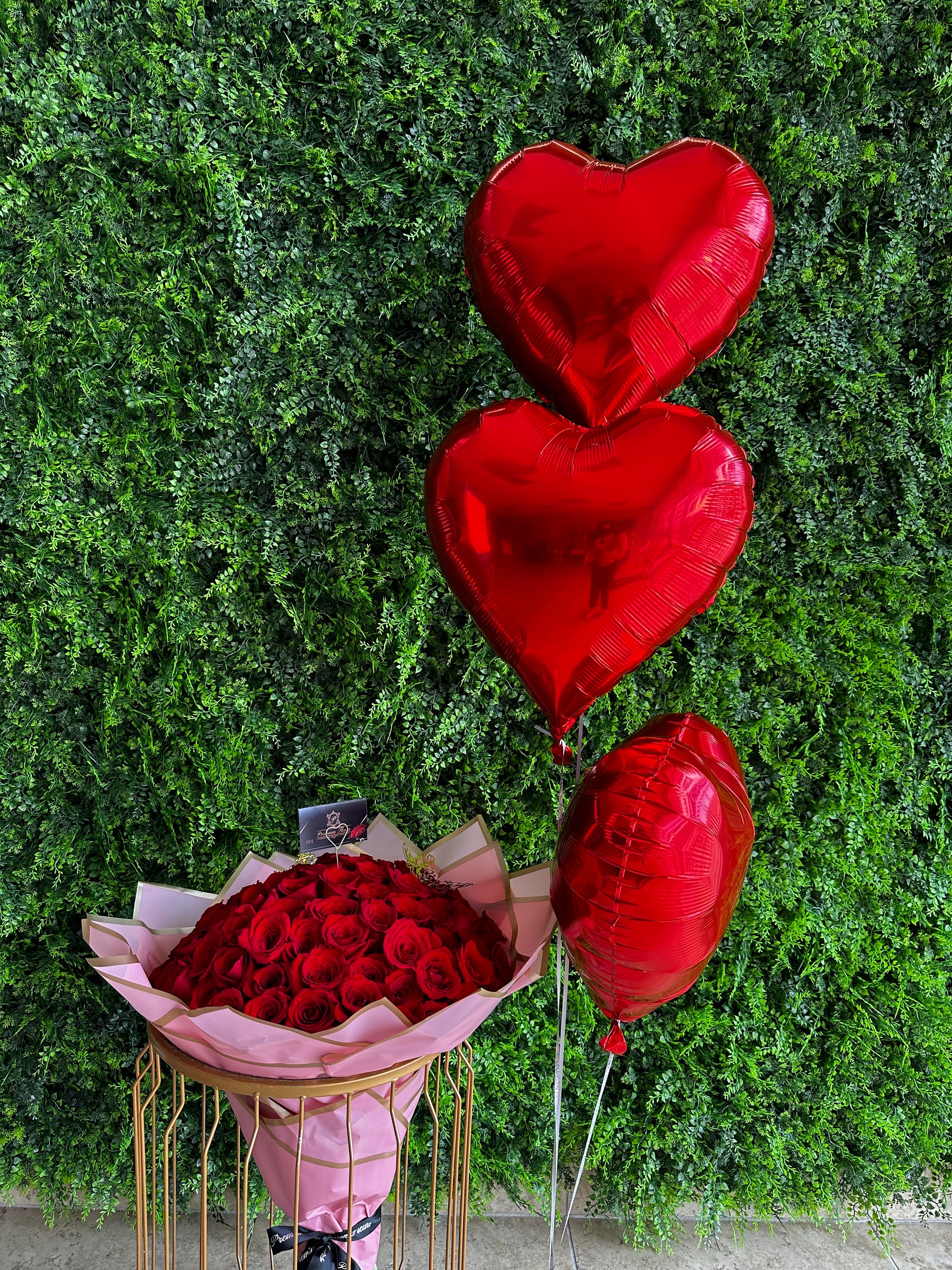 Red Balloons