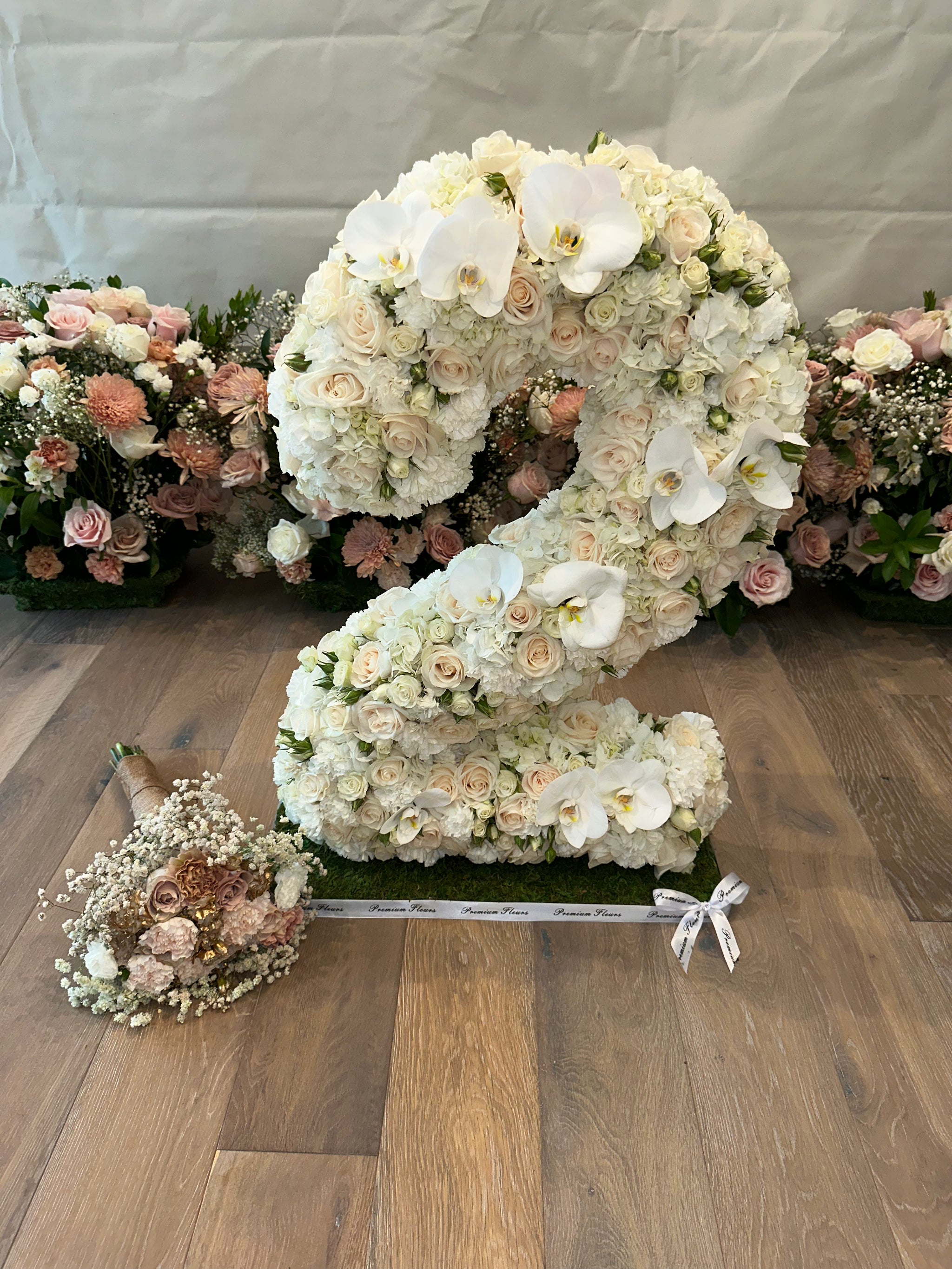 Standing initial floral letters & numbers – Premium Fleurs